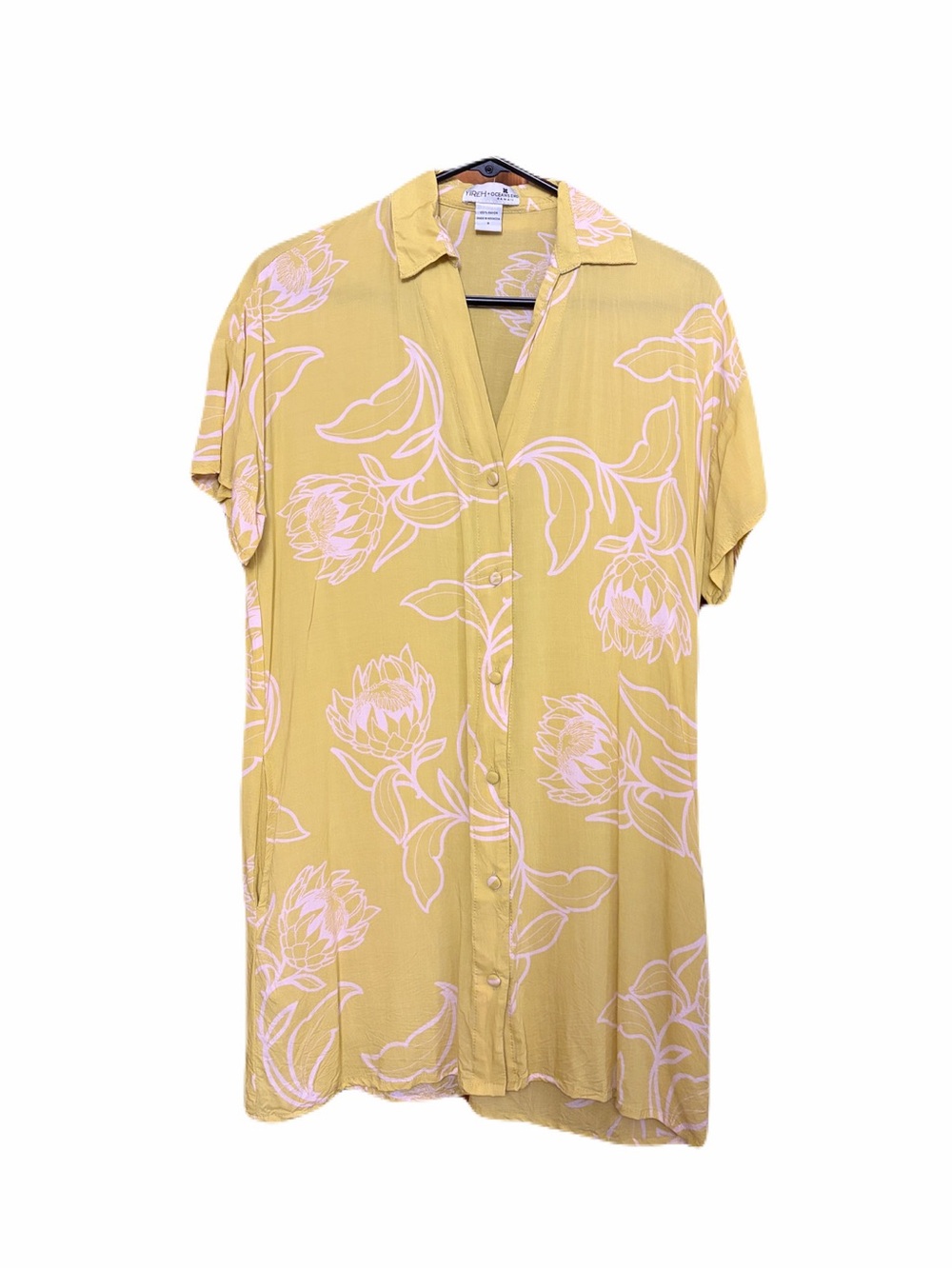 Short-Sleeve Button-Down Shirt in Yellow with Pink Floral Print